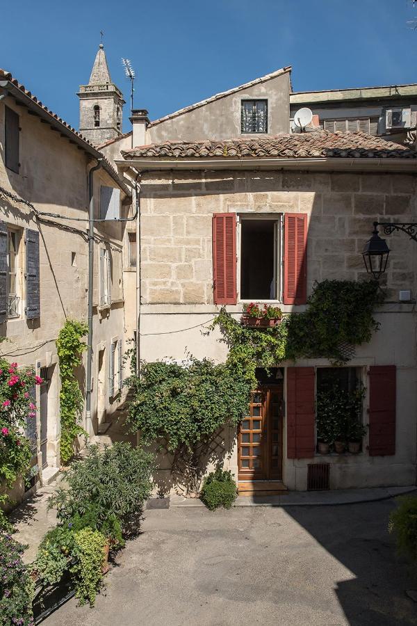 Arles Maison Petite Roquette Et Garage Esterno foto